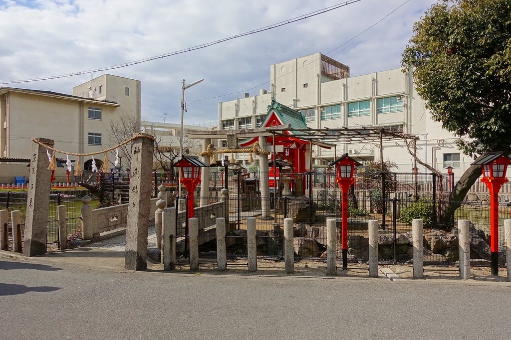 杭全神社の末社