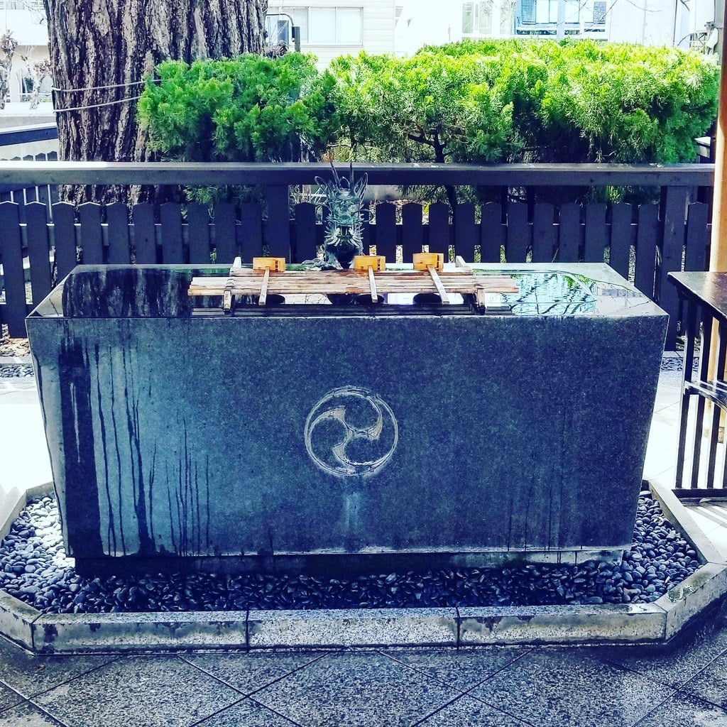 熊野神社(東京都西新宿五丁目駅)
