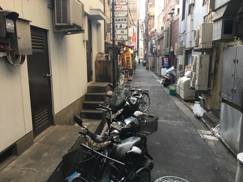 烏森神社の周辺