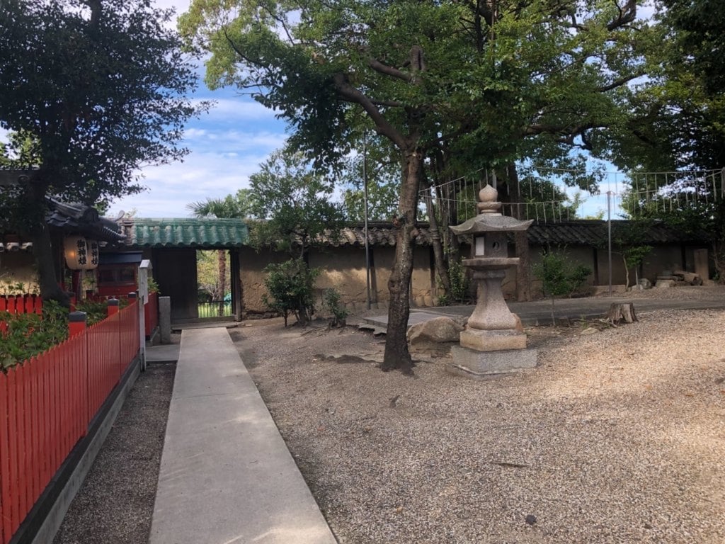 片埜神社の建物その他
