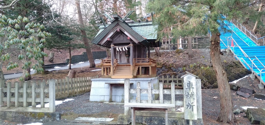 千歳神社の末社