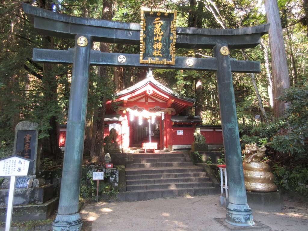 日光二荒山神社中宮祠(栃木県間藤駅)の投稿(1回目)。中禅寺湖の北岸、男体山山麓の景勝の地に鎮座する神…[ホトカミ]