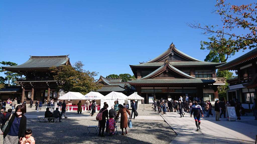 寒川神社 神奈川県宮山駅 の投稿 1回目 七五三で賑わってました 八福餅もいただきました ホトカミ