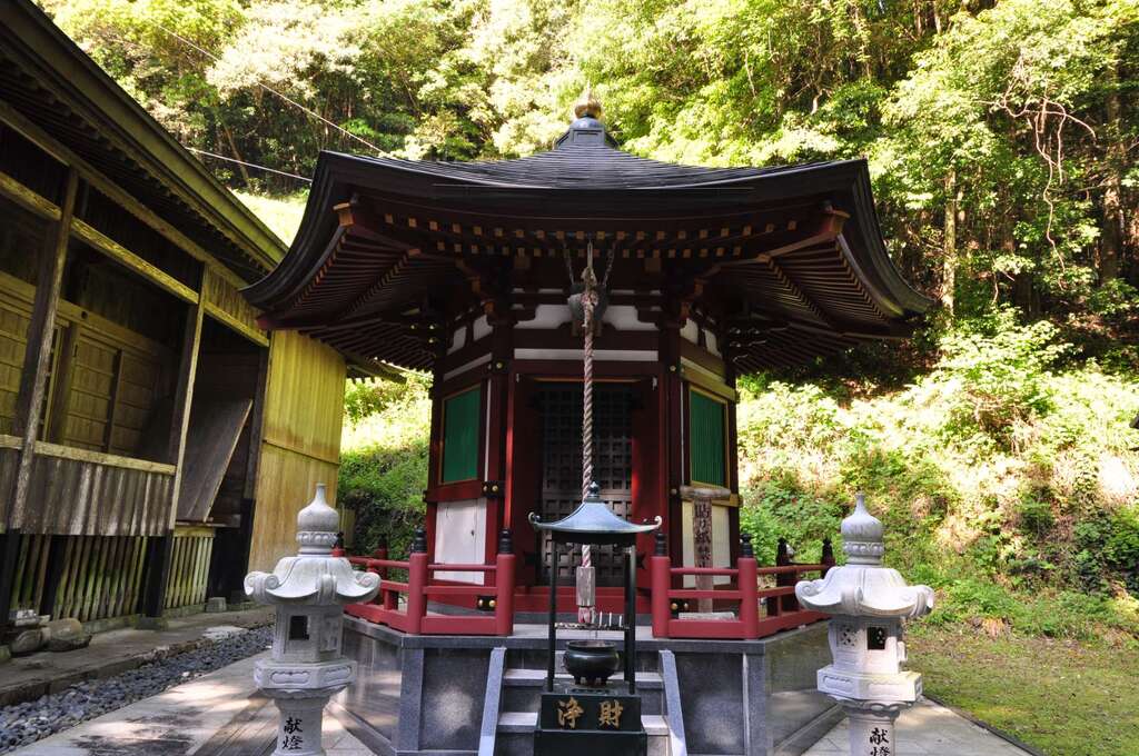 青龍寺の御朱印・アクセス情報（高知県波川駅）（真言宗豊山派）|ホトカミ